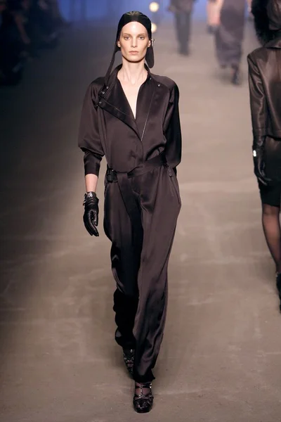 Look 45